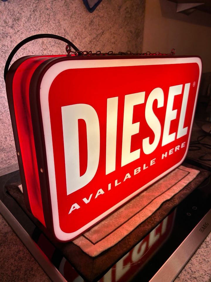 Store Leuchtreklame " Diesel Available Here " Jeans 80er Jahre in Mechernich