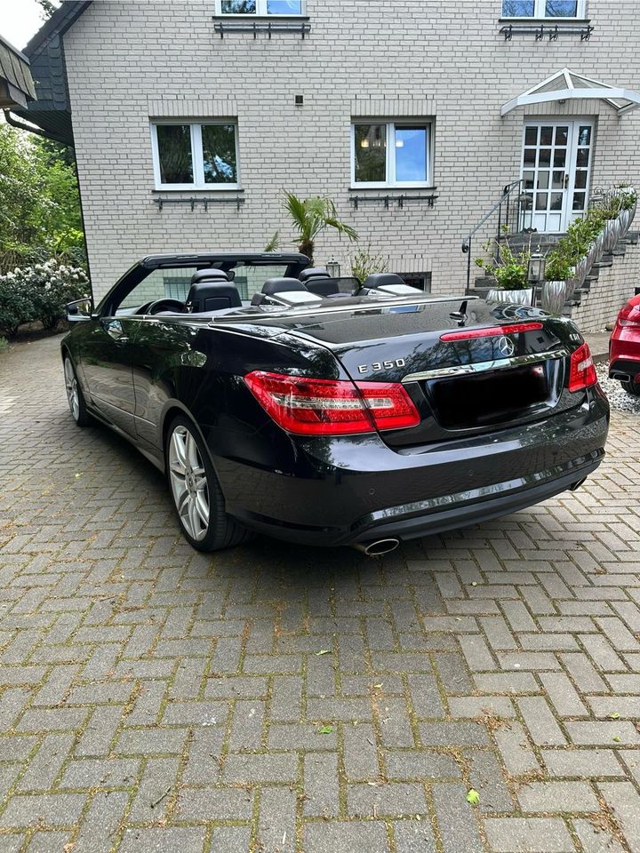 Mercedes-Benz Cabrio E350 AMG Paket in Berlin