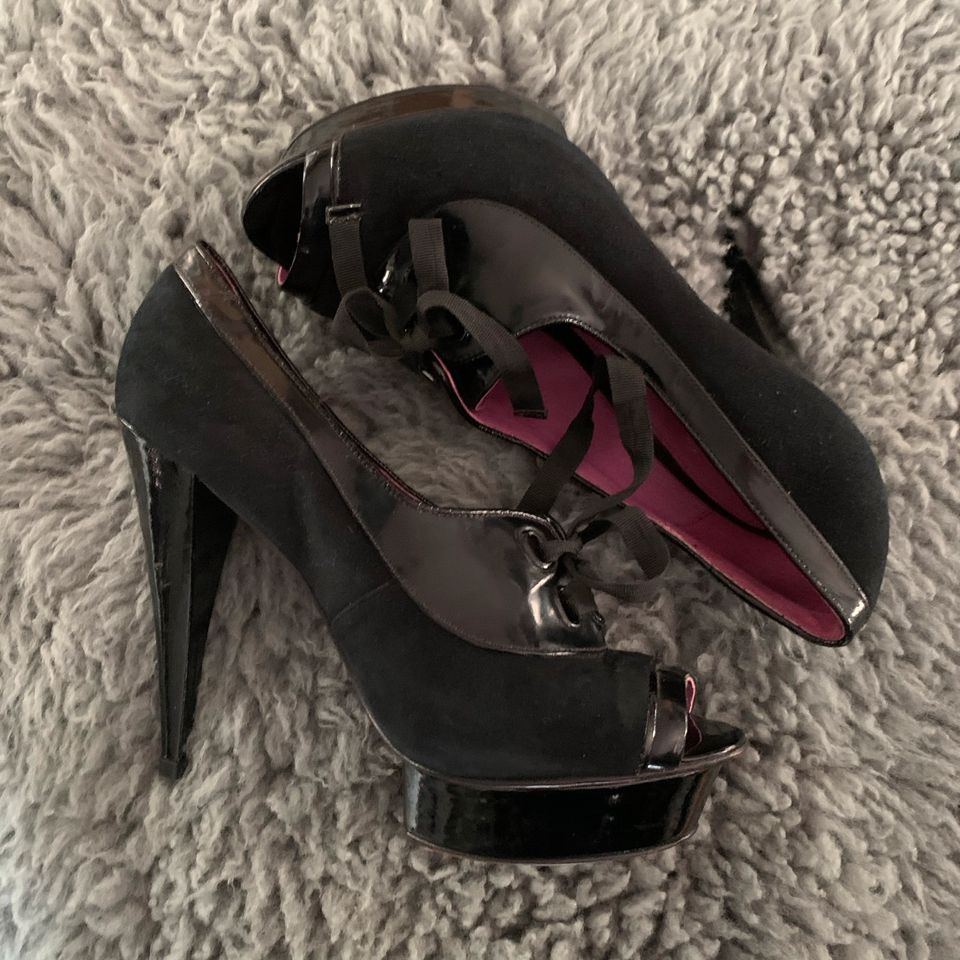 4x High Heels Gebraucht Gr. 36-38 Zara, Buffalo & Primark in Berlin