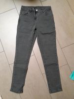 Jeans Hose  NEU Gr. 36 anthrazit grau slim fit stretch Niedersachsen - Großenkneten Vorschau