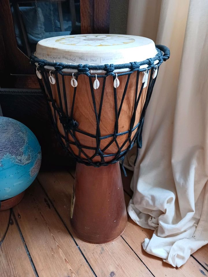 Djembe Afrikanische Trommeln Rohlinge und bespannt in Duisburg