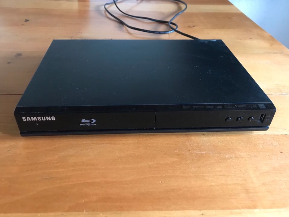 Samsung BD-J4500R Blu-ray Player (HDMI, USB) in Lippetal