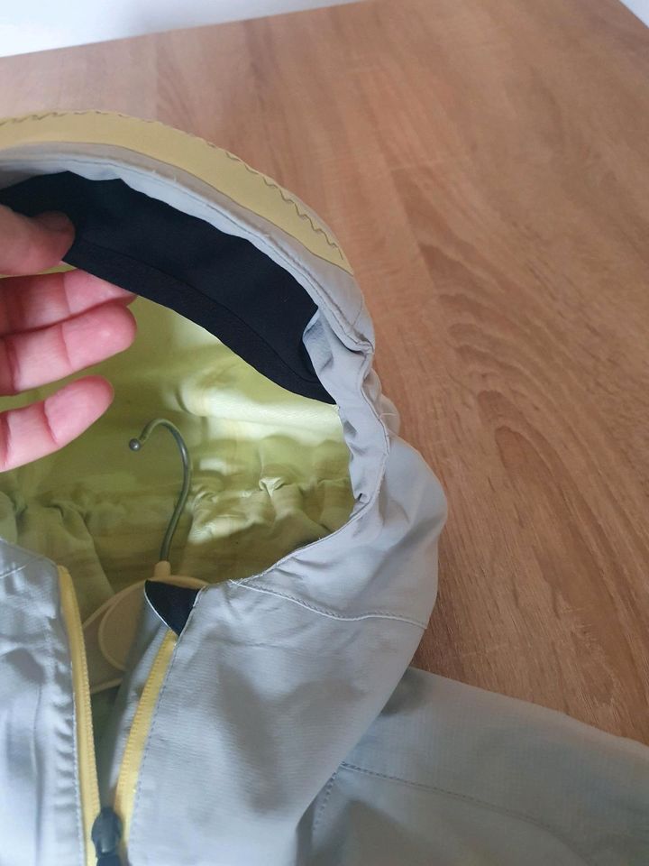 SALEWA Tourenjacke Wanderjacke, Regenjacke, Hards Gr 40 in Zeven