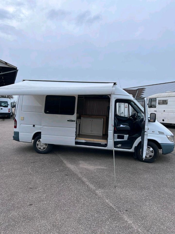 Wohnmobil Mercedes Benz in Achern