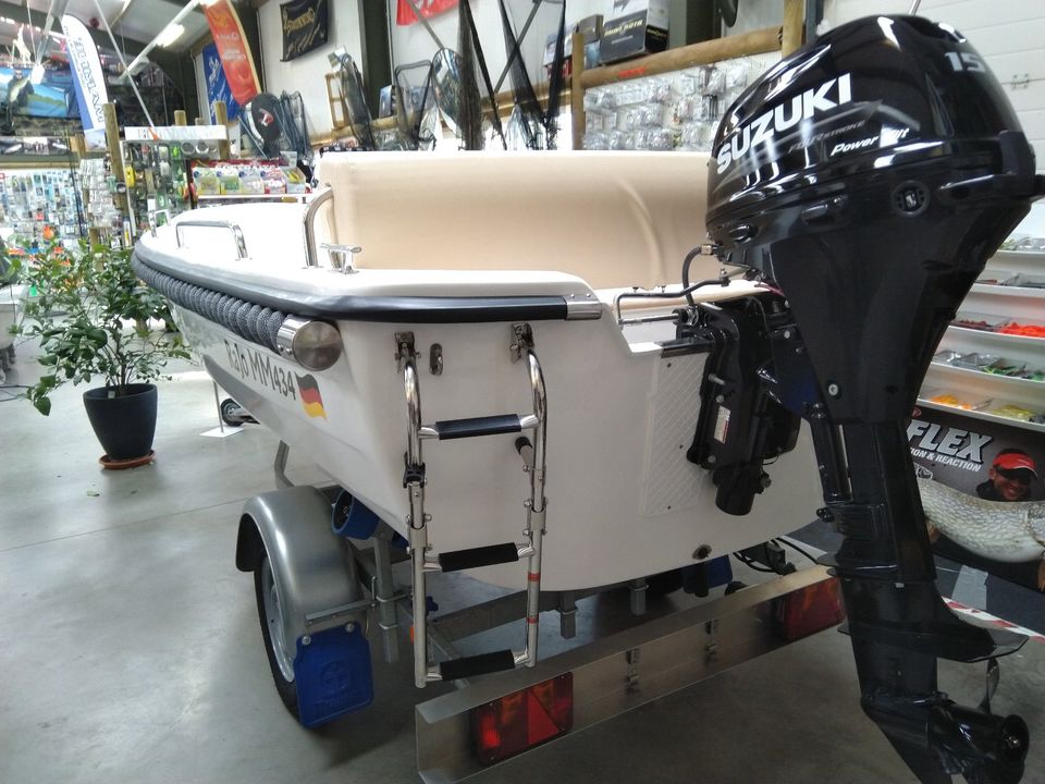 RaJo Motorboot Angelboot Freizeitboot komplett neu in Bornheim