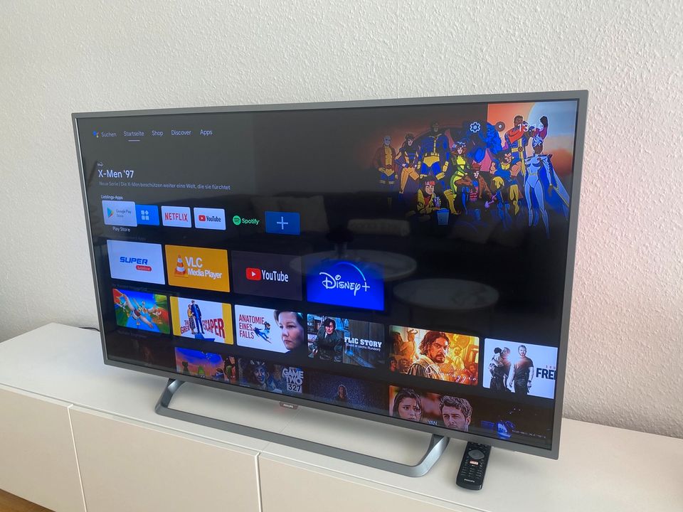 Philips Smart TV 4K HDR 55 Zoll Ambilight 55PUS6262/12 in Crailsheim