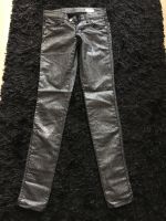 H&M &NOW Limited Edition Hose Jeans schwarz silber Größe 25 NEU München - Trudering-Riem Vorschau