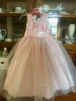 Tüllkleid Rosa Traum Gr.110 Hochzeit Blumenmädchen Nordrhein-Westfalen - Bergisch Gladbach Vorschau