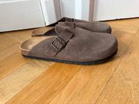 NEU wie Birkenstock Hausschuhe Sandale braun 43 Berlin - Schöneberg Vorschau