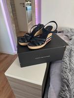Tommy Hilfiger Sandalen Blau Niedersachsen - Braunschweig Vorschau