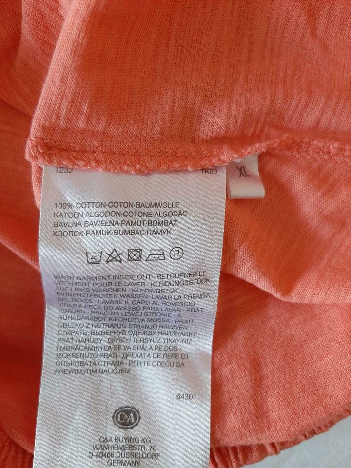 Shirt. Grösse XL in Sulzbach (Saar)