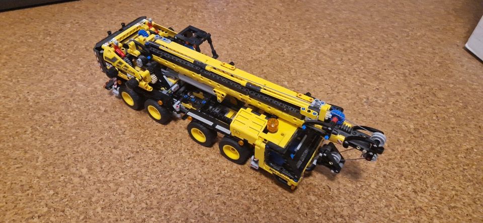 LEGO 42108 Auto-Kran | aufgebaut | mit Anleitung in Bad Münder am Deister