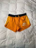 nike sport shorts sportswear dri fit skandi wardrobe München - Au-Haidhausen Vorschau