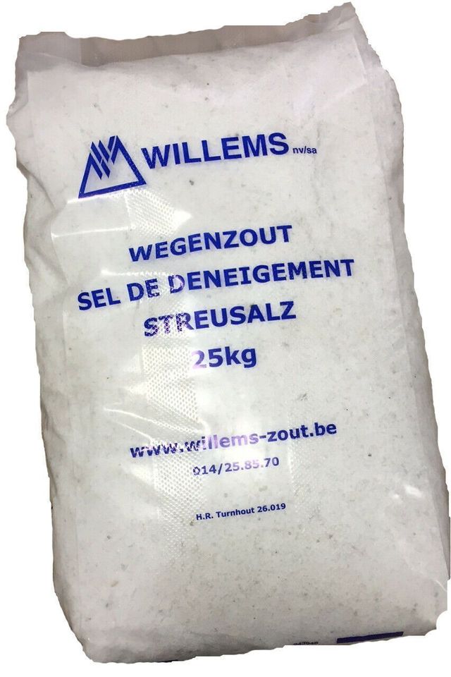 Eine Palette Streusalz in Säcken á 25 kg Auftausalz 5,72 €/Sack in Duisburg