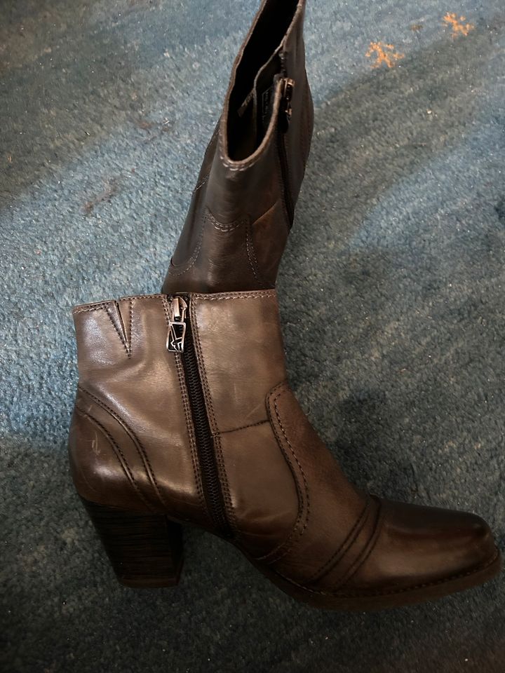 Tamaras Stiefeletten Größe 38 in Berlin