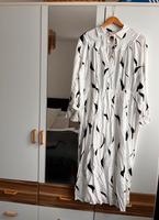 Neuwertig Midi-Kleid Weiß mit Nature Motiven Scandinavian Design Berlin - Reinickendorf Vorschau