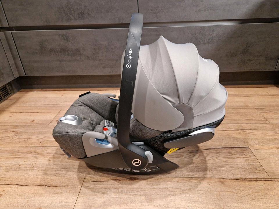 Babyschale Cybex Cloud Z i-Size in Edemissen