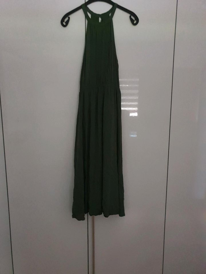 Kleid grün Trendyol Damen Mädchen Gr 38 Sommer in Castrop-Rauxel