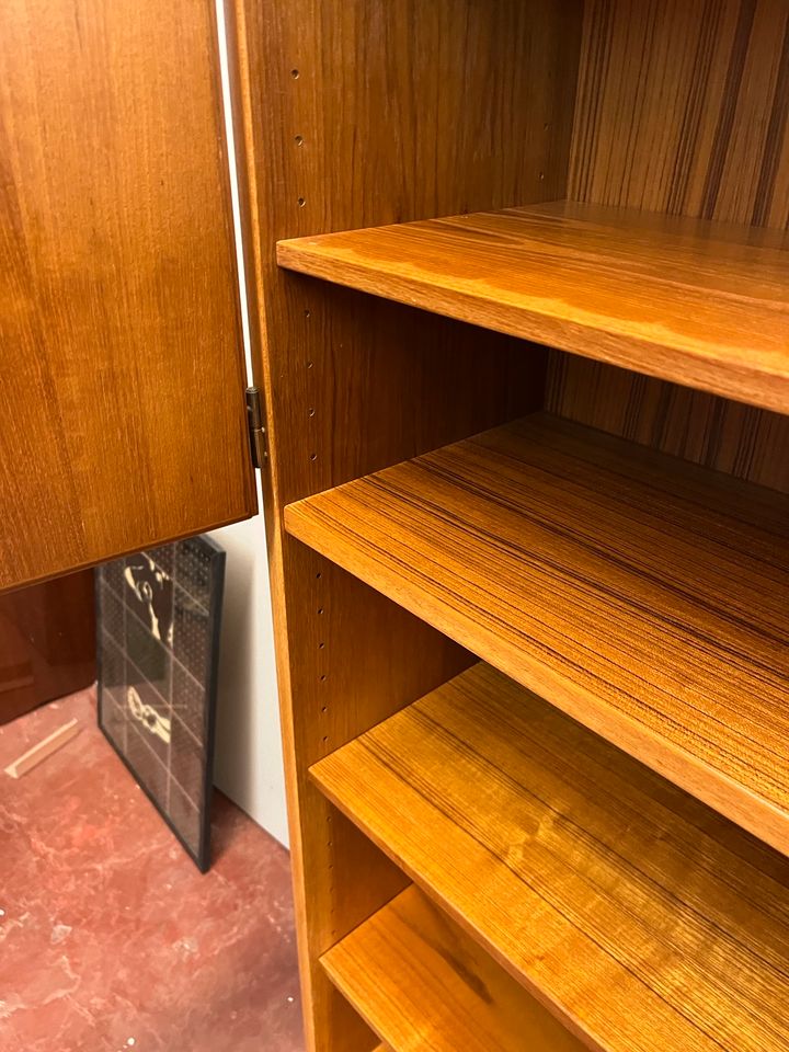 Teak Schrank Bücherregal | vintage | Retro | mid Century | dä in Hamburg