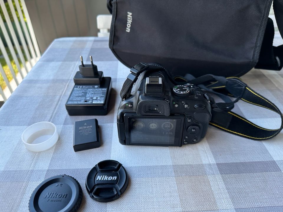 Nikon Spiegelreflexkamera D5200 in Göppingen