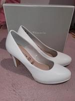 NEU Tamaris Pumps weiß Hochzeit Brautschuhe High Heels 10cm Berlin - Marzahn Vorschau