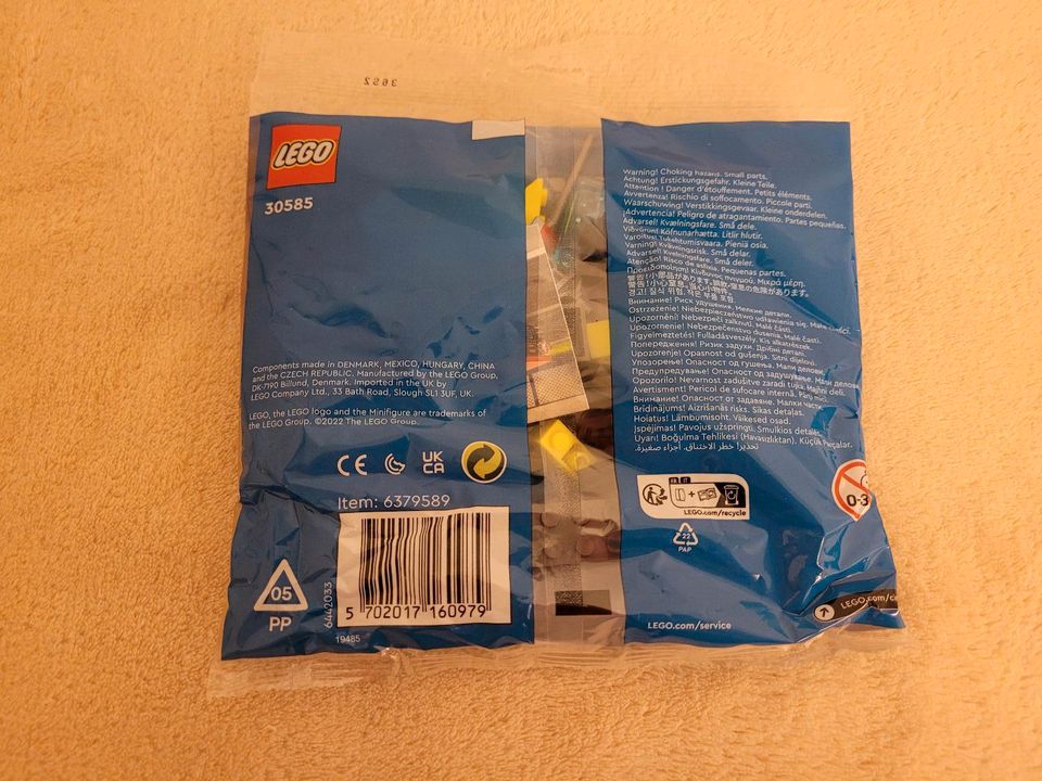 LEGO City Bausatz Mitbringsel 30585 original verpackt, somit NEU in Sankt Goar