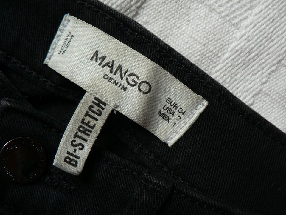 Mango Denim Gr. 34/XS skinny Jeans bi-stretch destroyed Schlitze in Marburg