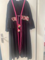 Eine sehr schöne schwarze Abaya mit Bindeband in der Taille Nordrhein-Westfalen - Dorsten Vorschau