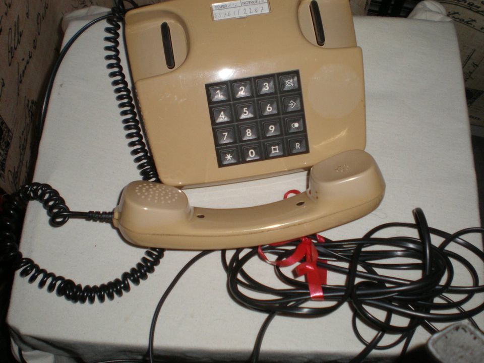 Altes POST TELEFON in BEIGE TEL 01 LX in Marklohe