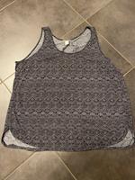 H&M Top schwarz weiß leicht Gr. XL Nordrhein-Westfalen - Übach-Palenberg Vorschau