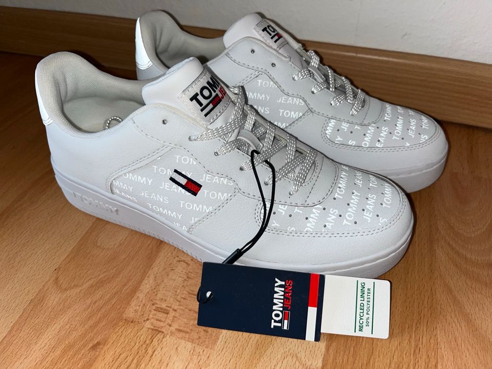 Damenschuhe Tommy Hilfiger in Mellingen