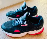 Adidas, Laufschuhe, Sneaker, Turnschuhe, Größe 38 2/3 Bayern - Grafenau Vorschau