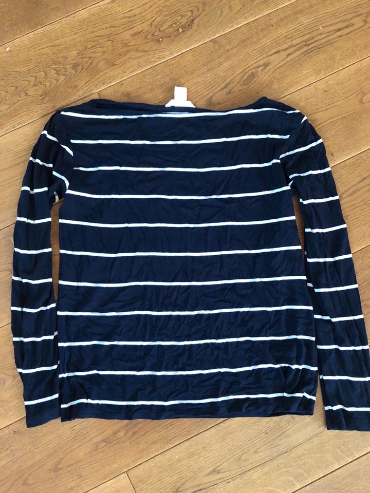 H&M Longsleeve Langarmshirt Größe M in Bodelshausen