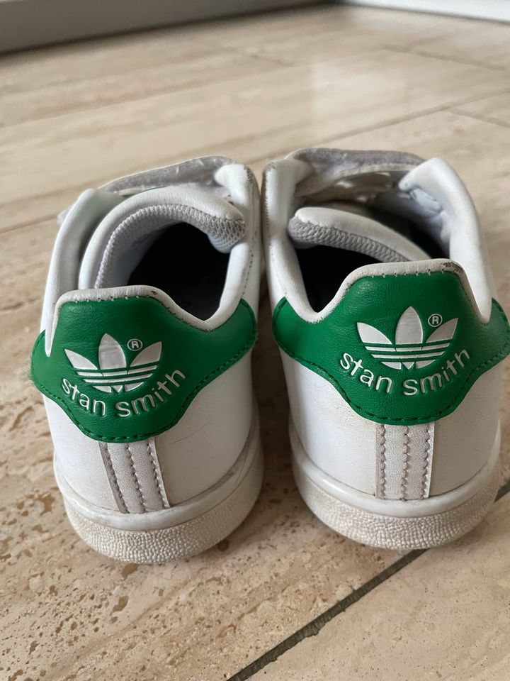 Adidas Sneaker Stan smith Gr. 31 Kinder Schuhe in Rohrdorf