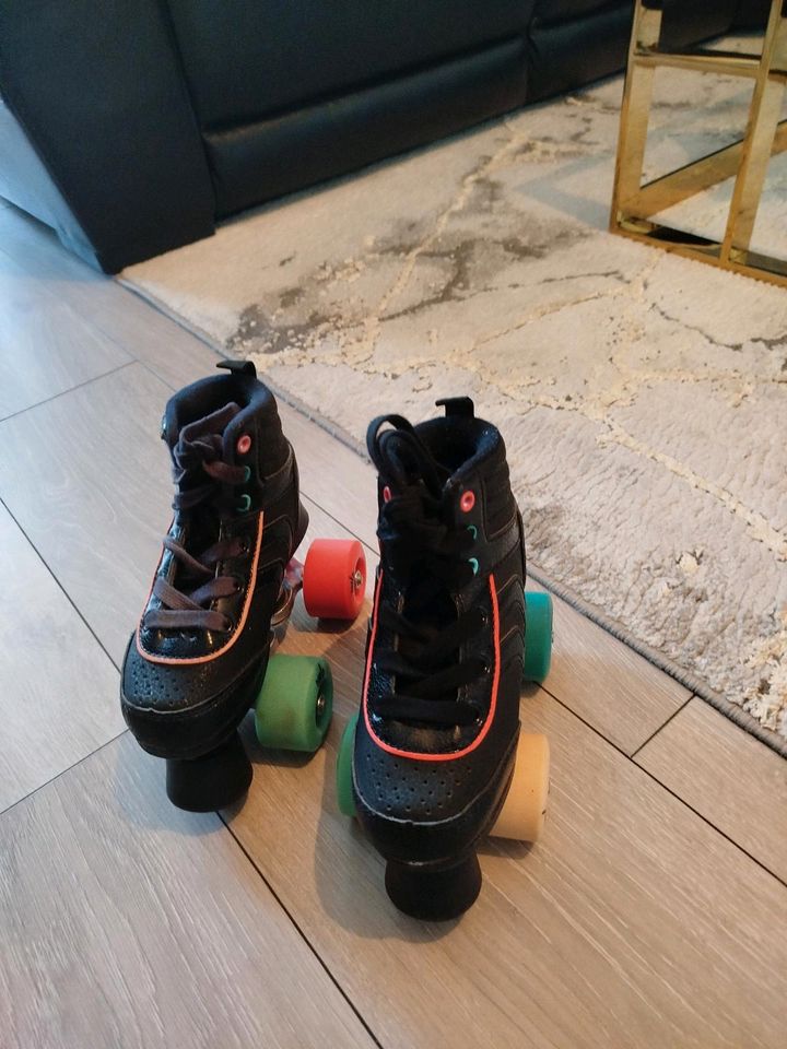 Kinder Rollschuhe Große 29 Schwarz in Dietzenbach