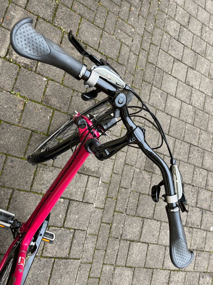 28“ Zoll Fahrrad 24-Gang, Nabendynamo, Vollfederung, Standlicht H in Singen