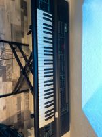 Keyboard mit ständer Niedersachsen - Lemwerder Vorschau