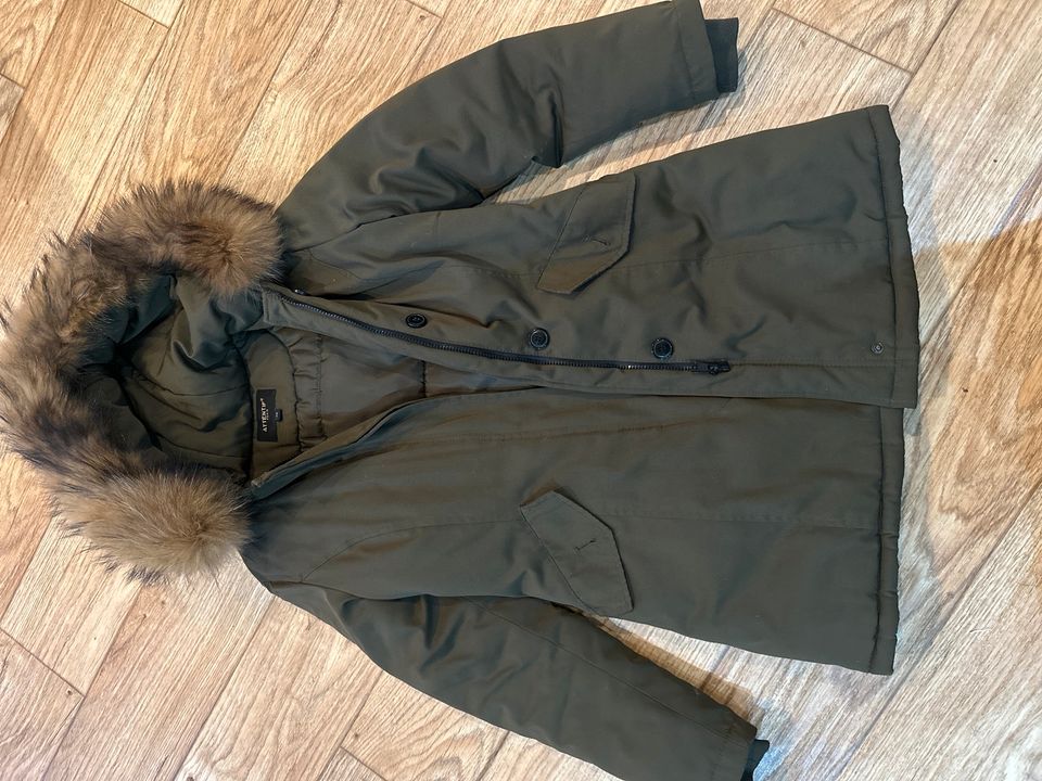 Attentif Paris Jacke Wintermantel Parka grün oliv 36 in Unseburg