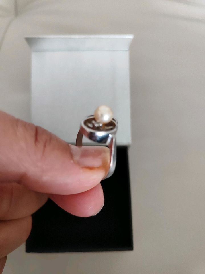 Damenring -Silber mit echte Perle und Zirkonie in Kiel