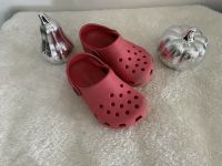 ⭐️ CROCS Badeschuhe - Hausschuhe / Gr. 6/7 (22-24) Mädchen Rheinland-Pfalz - Wasenbach Vorschau