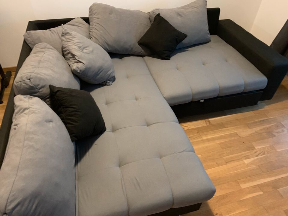 Sofa und Schlaffsofa (beste Marke und sehr gute Zustand) in Dresden