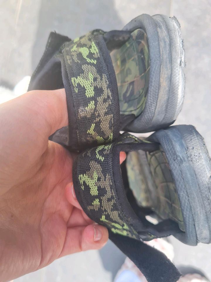 Sandalen Camouflage Größe 34 in Handewitt