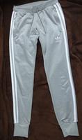 adidas Trainingshose hellgrau Gr. 32-34 Wuppertal - Ronsdorf Vorschau