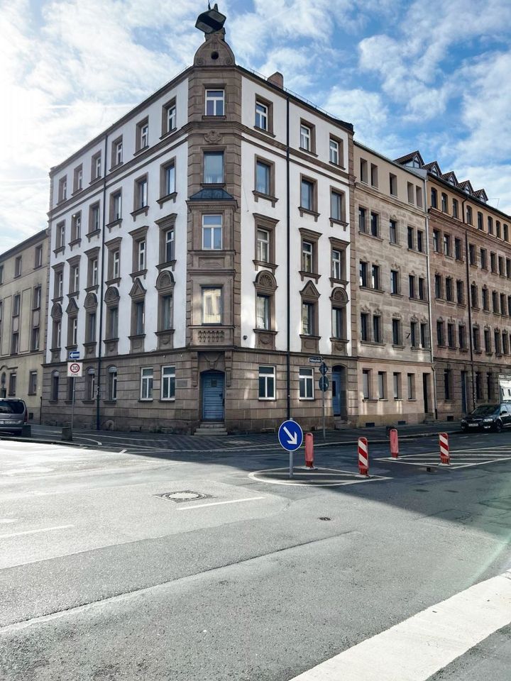 Historisches Mehrfamilienhaus mit Denkmalschutz in Fürth Flößaustraße in Fürth