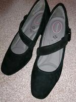 Tamaris Compfort Schnallen Pumps Gr. 40 Wildleder Niedersachsen - Hardegsen Vorschau