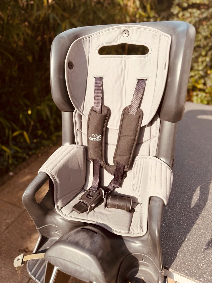 Britax Römer Fahrradsitz Jockey2 Comfort in Mörfelden-Walldorf