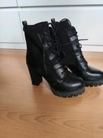 Stiefeletten Plateaue High Heels Hessen - Wettenberg Vorschau