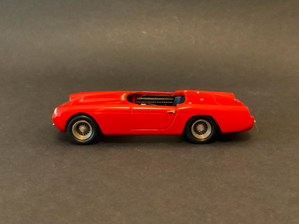 Ferrari 250 GT Cabriolet Pininfarina AMR André Marie Ruf in 1:43 in Essen