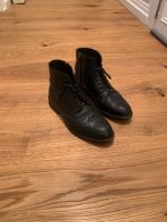 Massimo Dutti Stiefel Genuine Leder Schwarz Größe 40 Frankfurt am Main - Nordend Vorschau