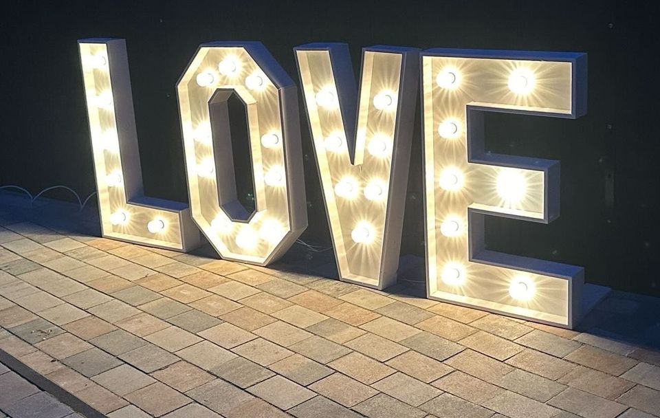 XXL Love Buchstaben für Hochzeit mieten ❤️ ❤️ in Wathlingen